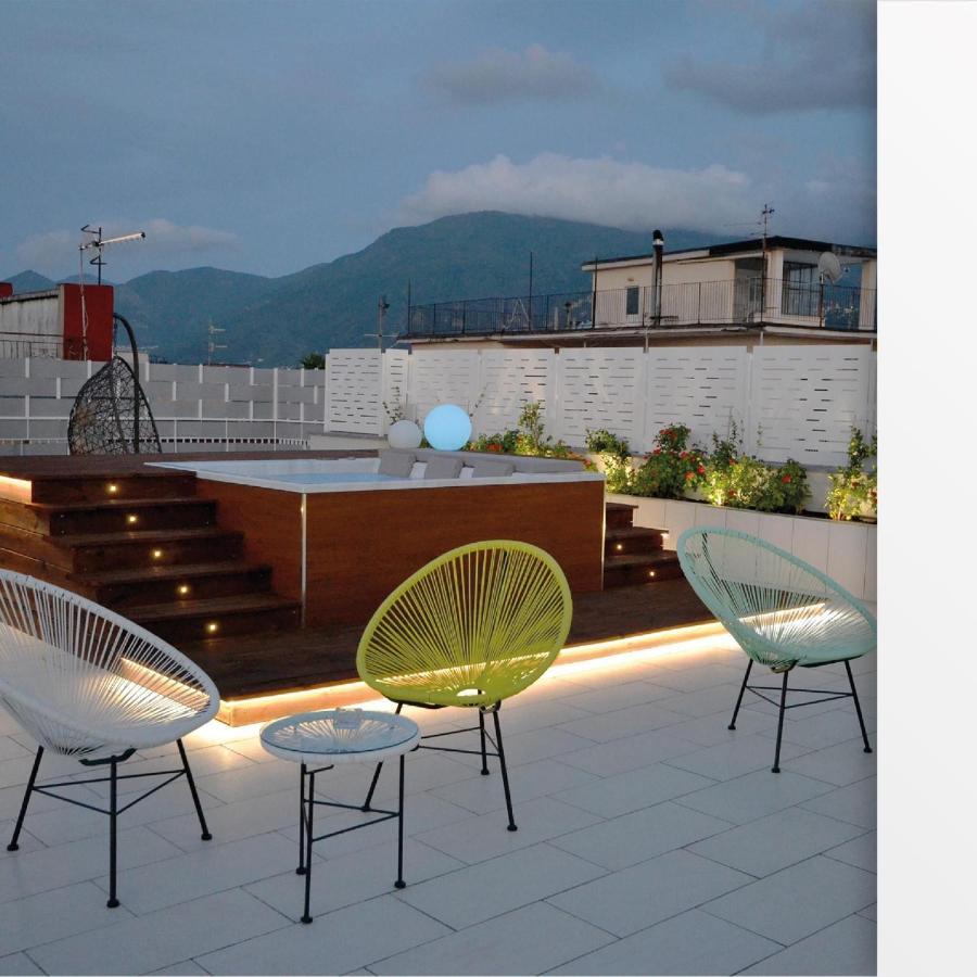 Houses & Rooftop Pompei - Sky المظهر الخارجي الصورة