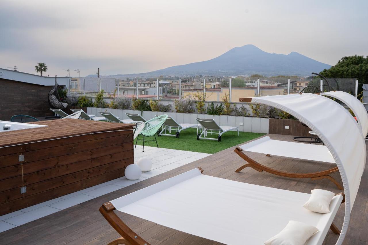 Houses & Rooftop Pompei - Sky المظهر الخارجي الصورة